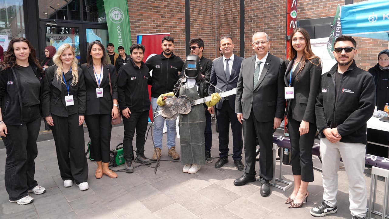 Yalova Universitesi Kocaeli Marmara Kariyer Fuar (2)