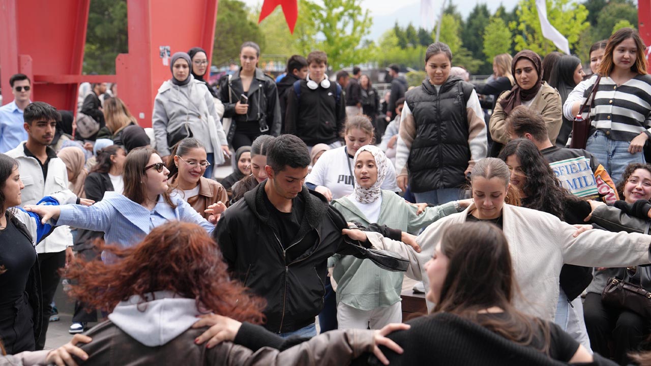 Yalova Universitesi Kocaeli Marmara Kariyer Fuar (4)