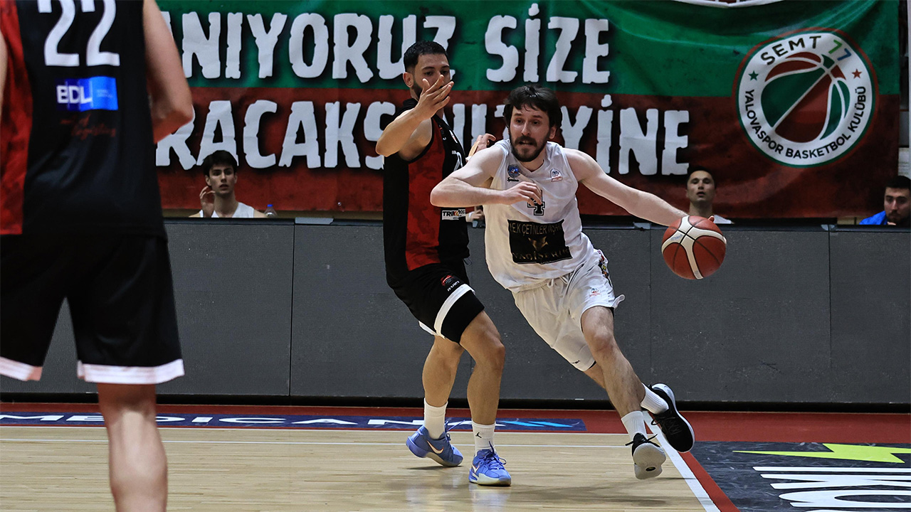 Çiftlikköy Son 6 Biletini Kaptı(62 56) (3)