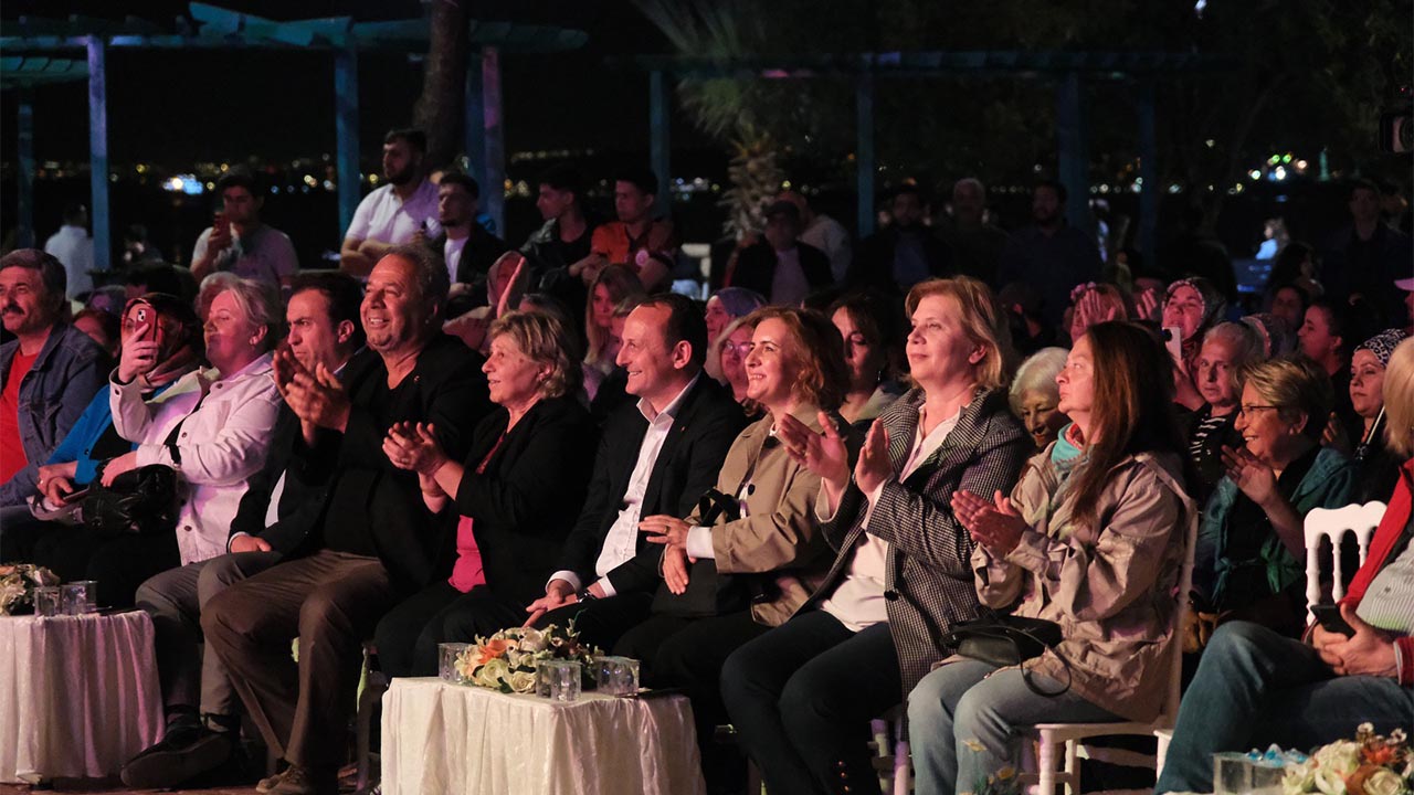 Çiftlikköy’de Gençlik Konserleri Coşkuyla Başladı (3)