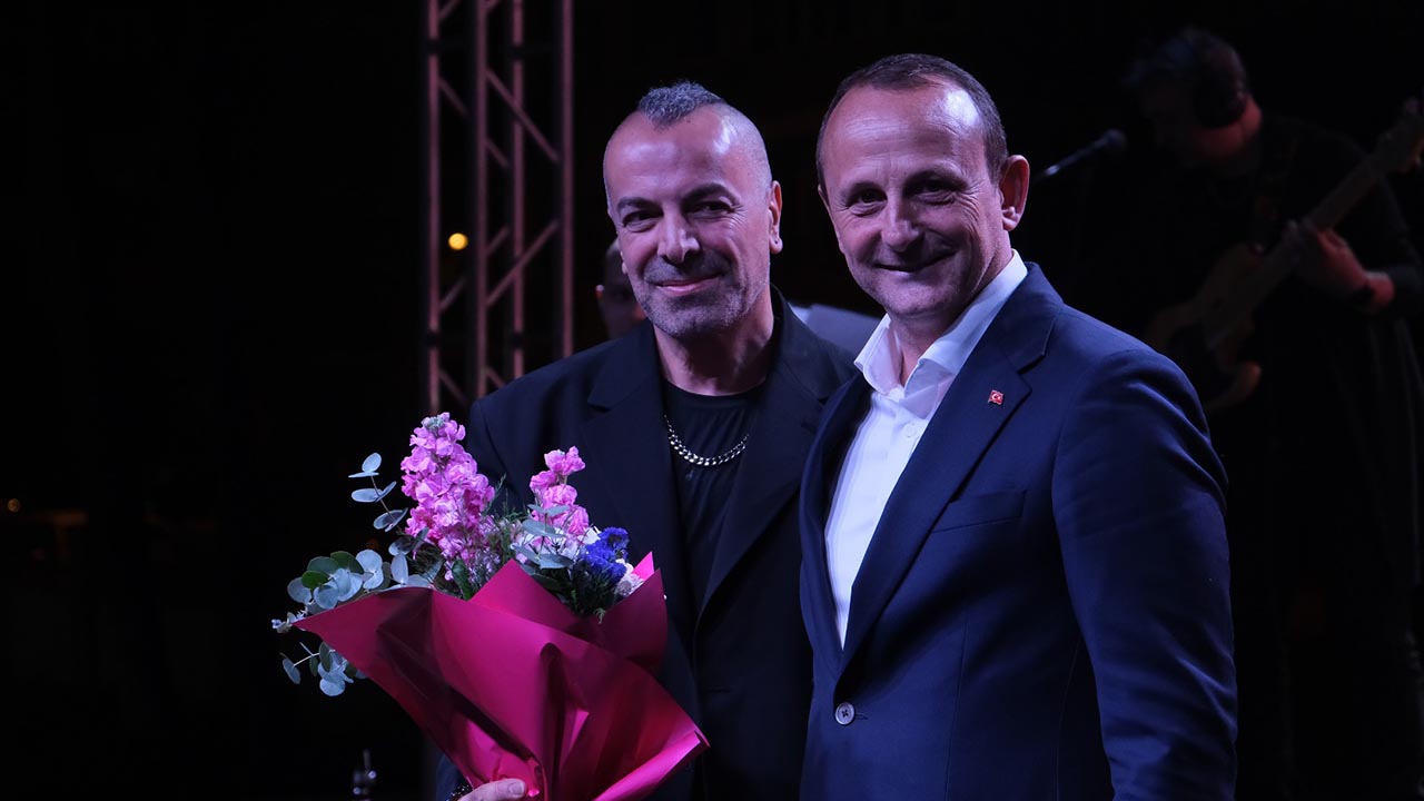 Çiftlikköy’de Gençlik Konserleri Coşkuyla Başladı (6)