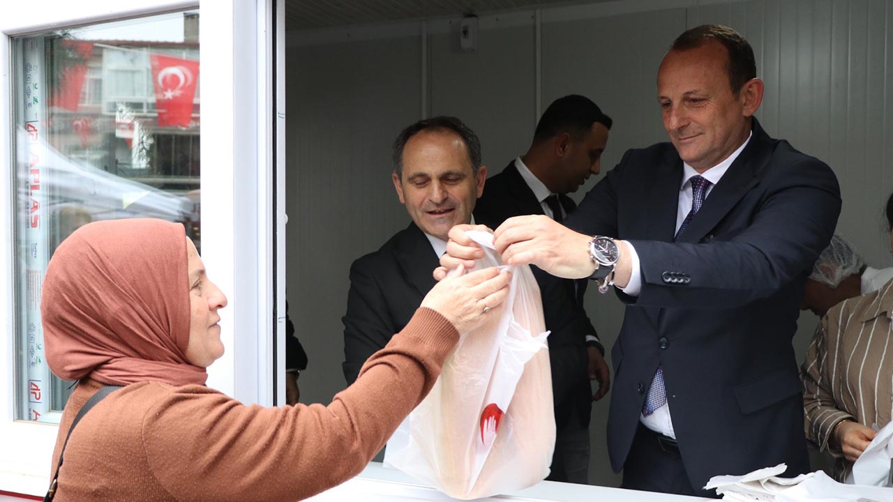 Çiftlikköy’de Halk Ekmek Hizmete Girdi (4)