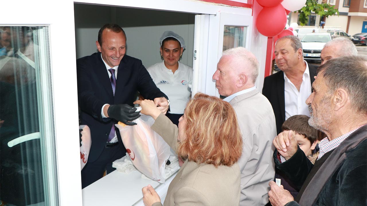 Çiftlikköy’de Halk Ekmek Hizmete Girdi (5)