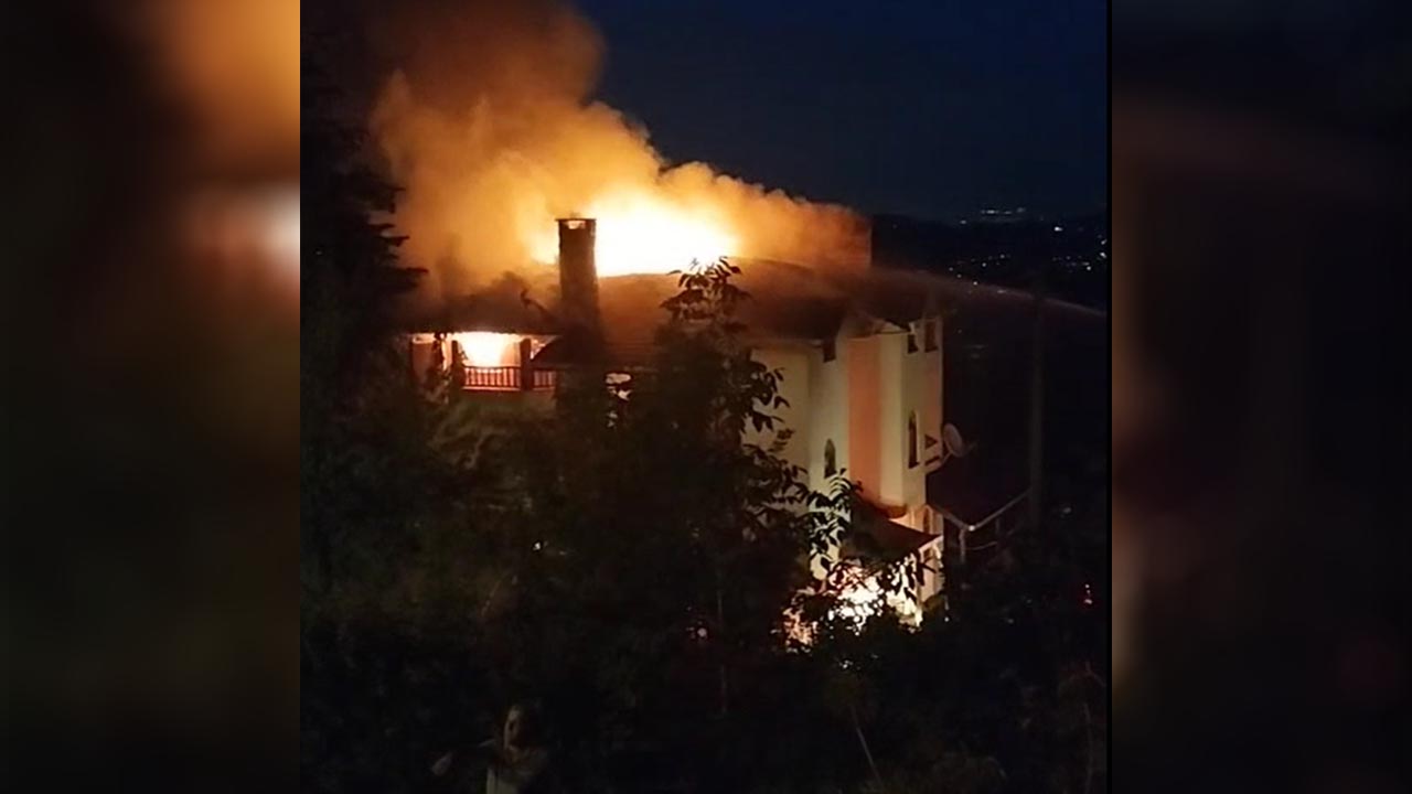 Mangal Ateşi 3 Katlı Binayı Yaktı (4)