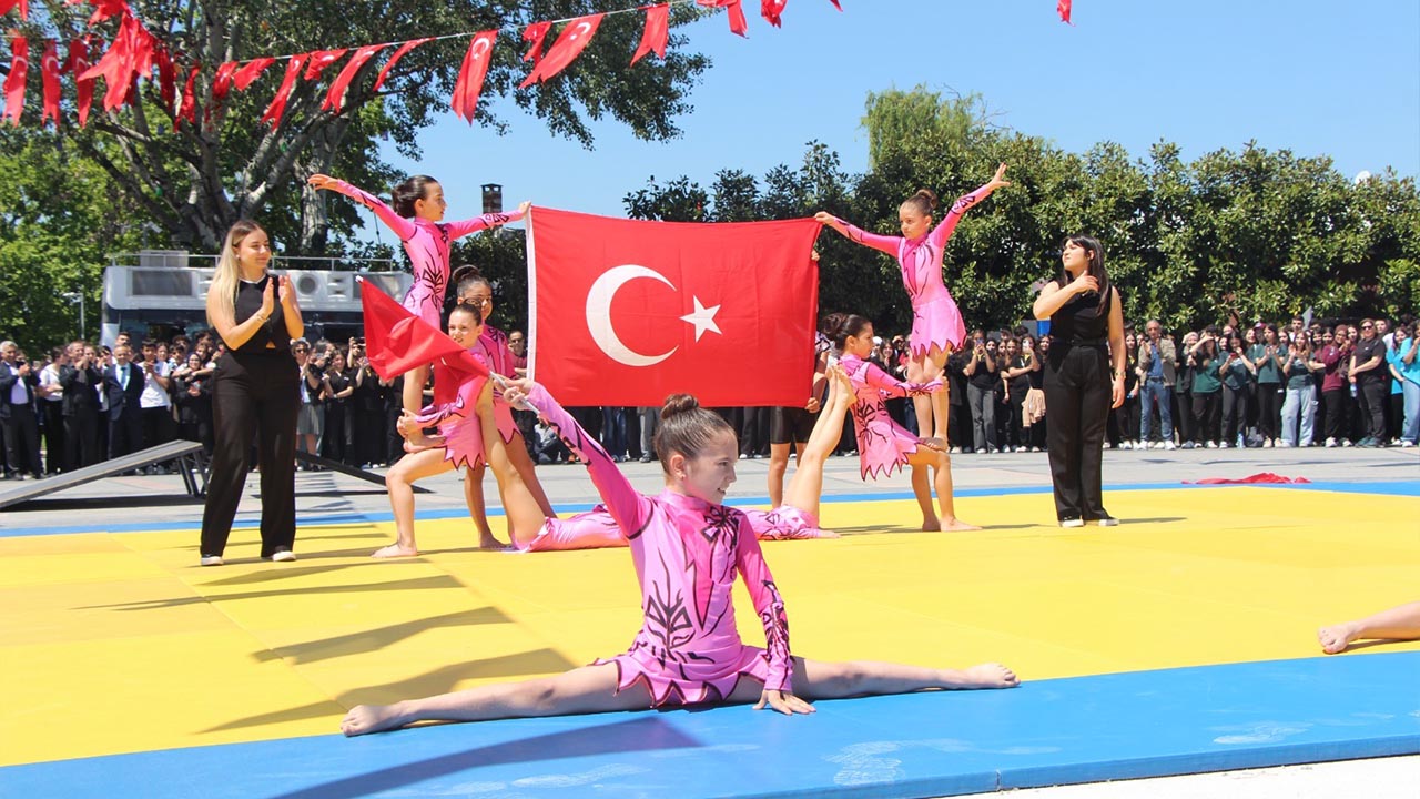 Yalova 19 Mayis Cosku Kutlama (10)