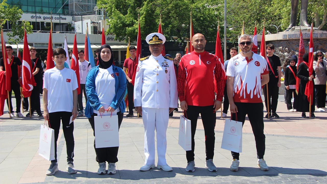 Yalova 19 Mayis Cosku Kutlama (13)