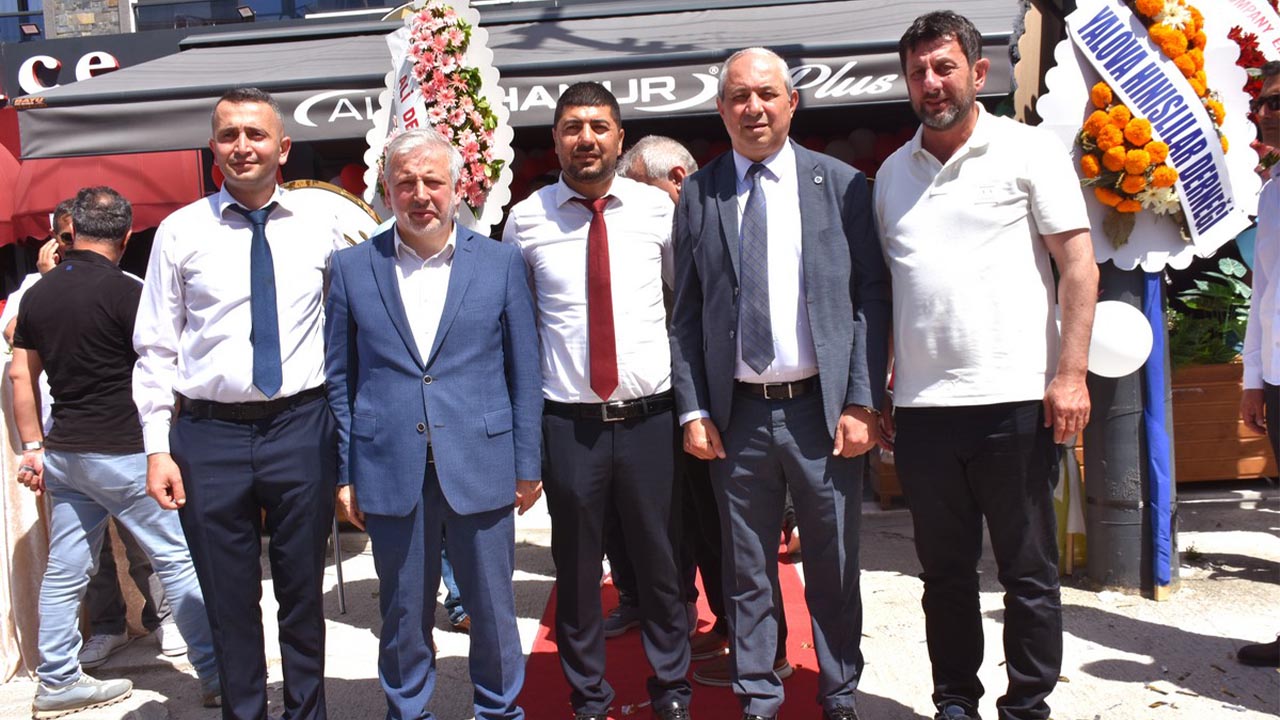 Yalova Adnan Menderes Mahalle Rahmi Ustel Cadde Altin Hamur Plus Kahvalti Mekan Acilis (1)