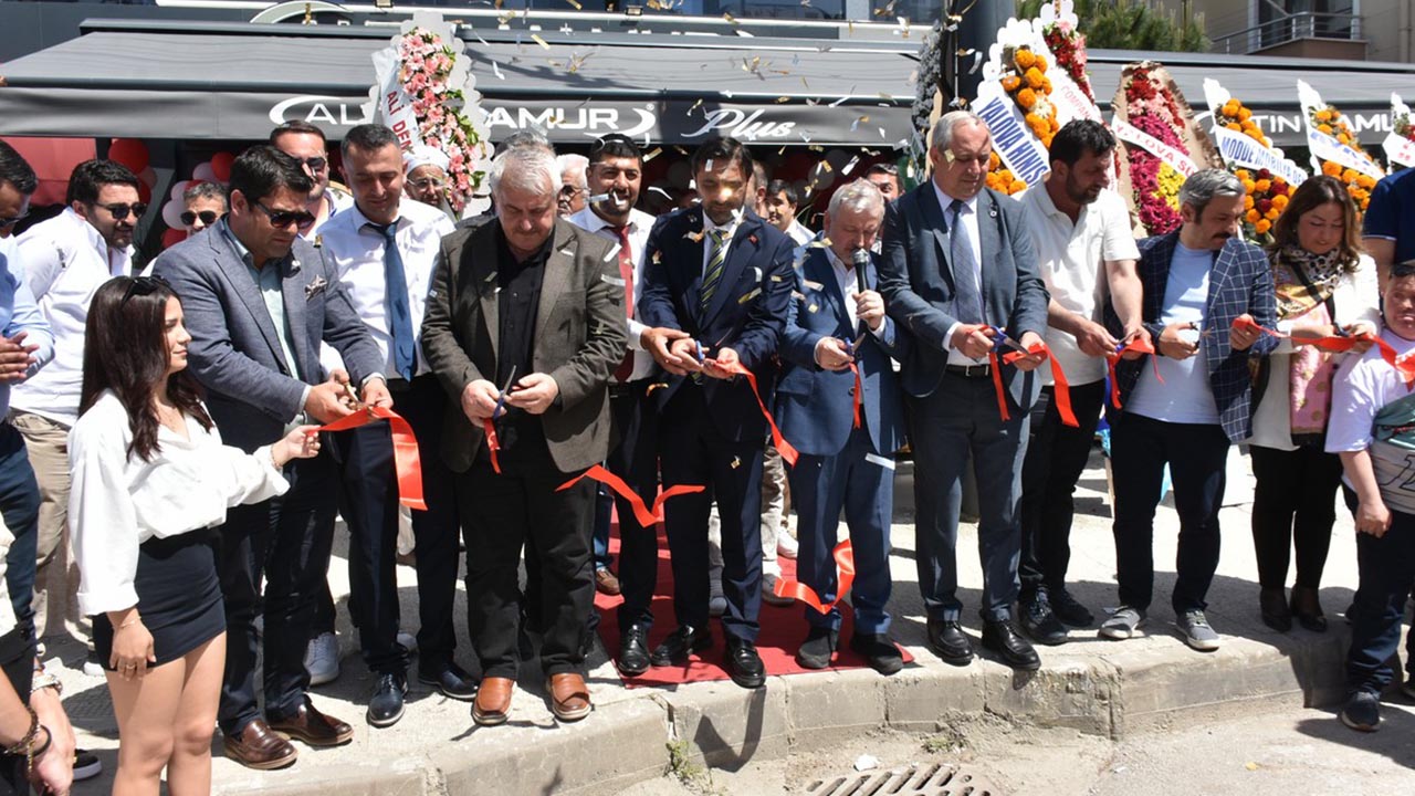 Yalova Adnan Menderes Mahalle Rahmi Ustel Cadde Altin Hamur Plus Kahvalti Mekan Acilis (4)