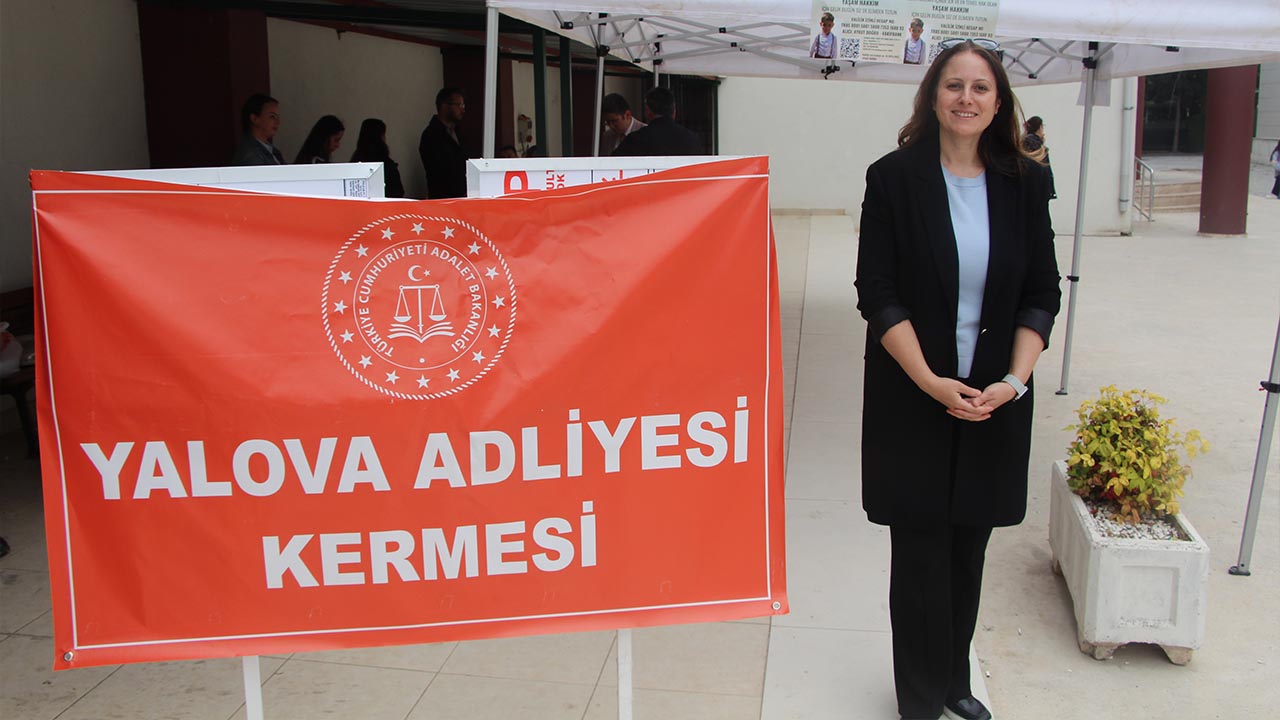 Yalova Barosu Baskanlik Hakim Minik Uras Yardim Kermes (7)
