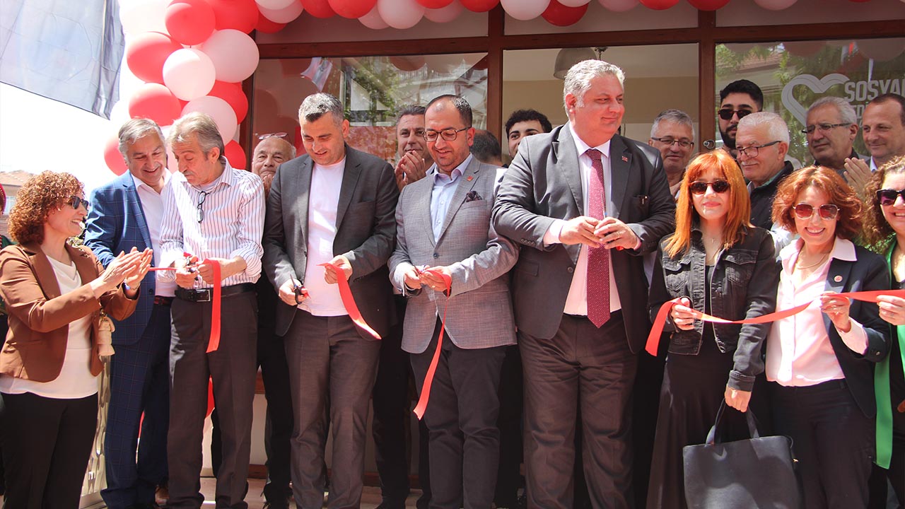 Yalova Belediye Gaziosmanpaa Mahalle Kent Lokanta Halk Ekmek Kutuphane Acilis (4)