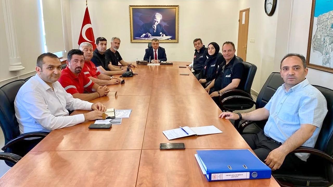 Yalova Ciftlikkoy Belediye Konya Afad Ekip Ziyaret Inceleme (2)