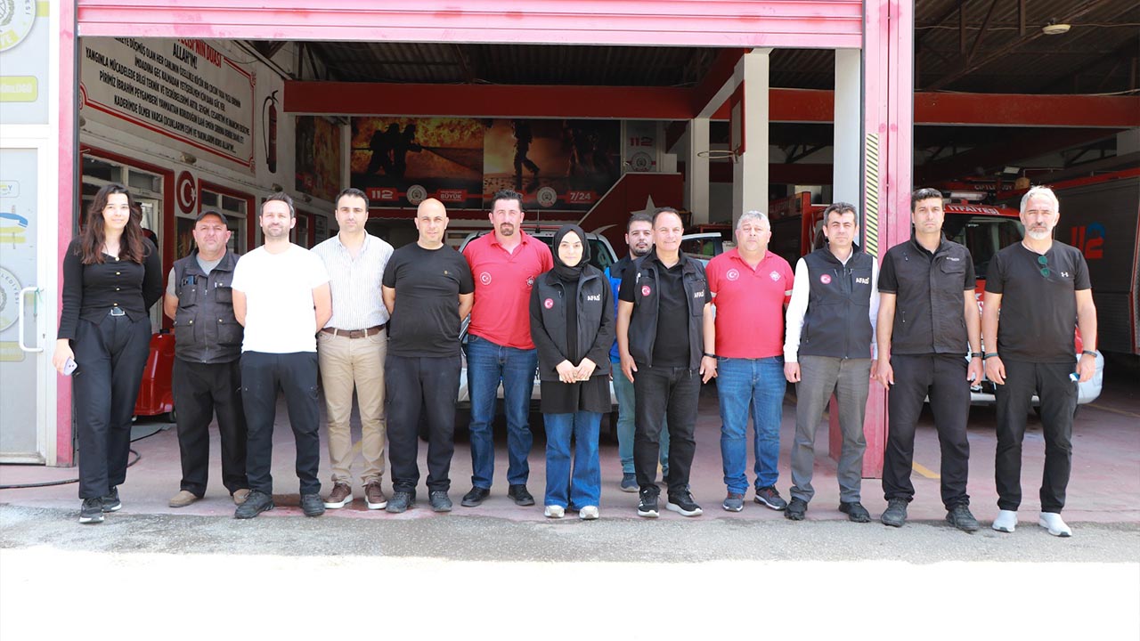 Yalova Ciftlikkoy Belediye Konya Afad Ekip Ziyaret Inceleme (4)