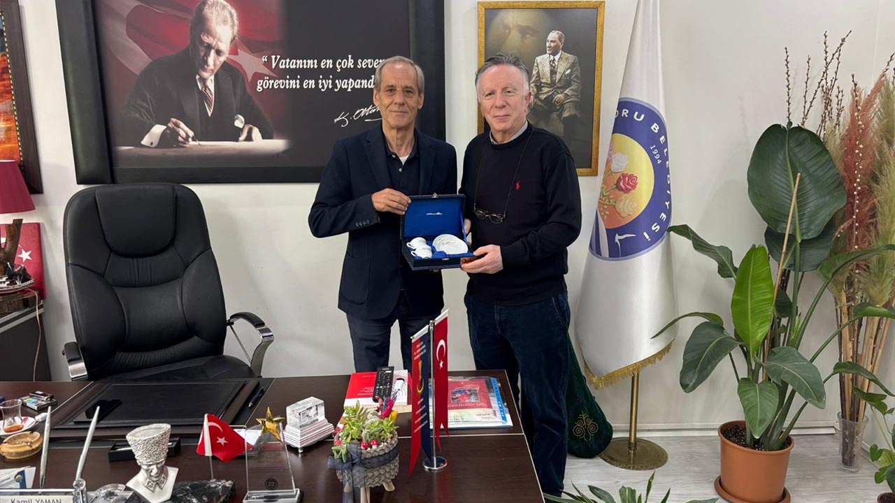 Yalova Koru Belediye Baskan Eski Vali Ciftlikkoy Teskikiye Dost Makam Agirlama (2)