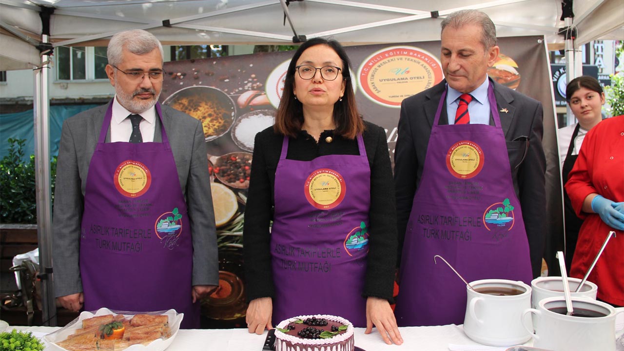 Yalova Turk Mutfagi Mutfa Yemek Basladi (8)