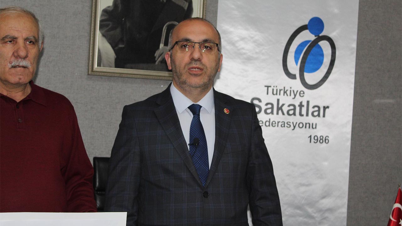 Yalova Yeni Yasam Turkiye Sakatlar Konfederasyon Baskan Yayrdimci Kocaeli Universitesi Rektor Tepki Haber (1)