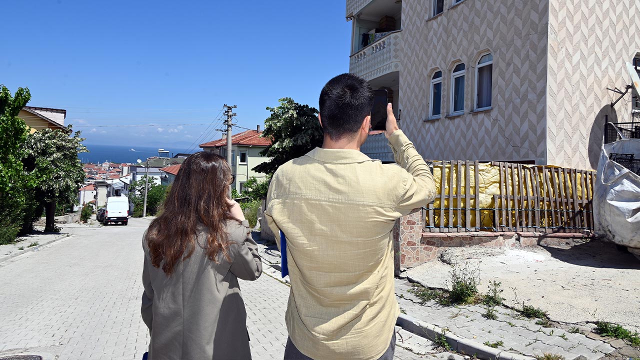 Yalova Belediye Baskan Yardimci Teknik Heyet Bayraktepe Mahalle Kentsel Donusum Inceleme (2)