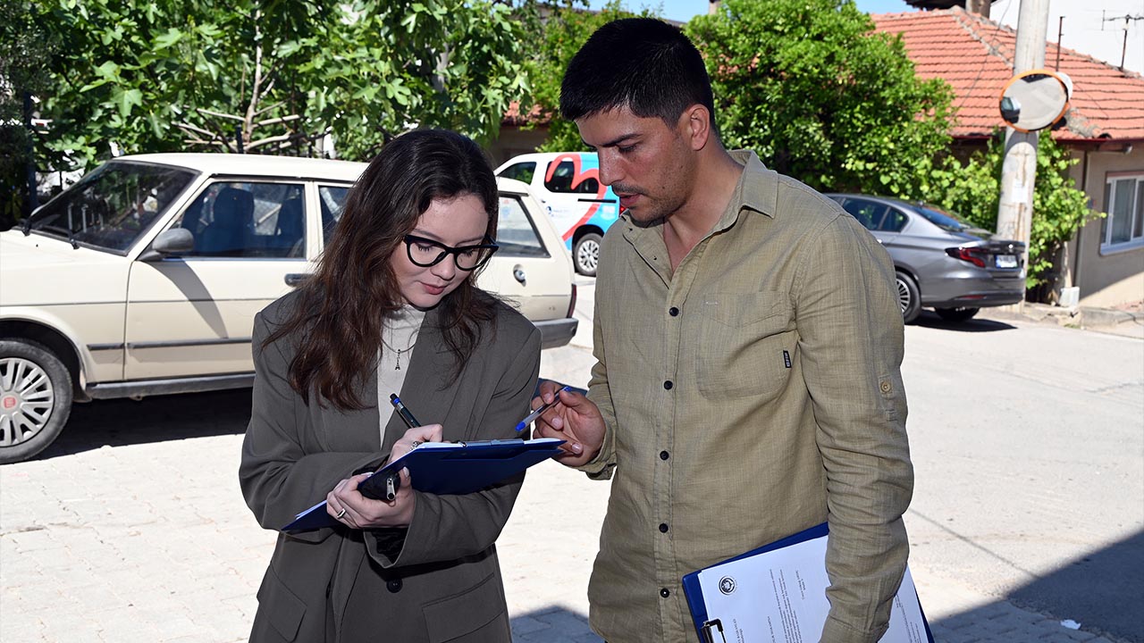 Yalova Belediye Baskan Yardimci Teknik Heyet Bayraktepe Mahalle Kentsel Donusum Inceleme (5)