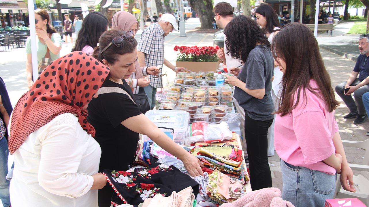 Yalova Hakim Kas Hastasi Oglu Yardim Kermes (1)