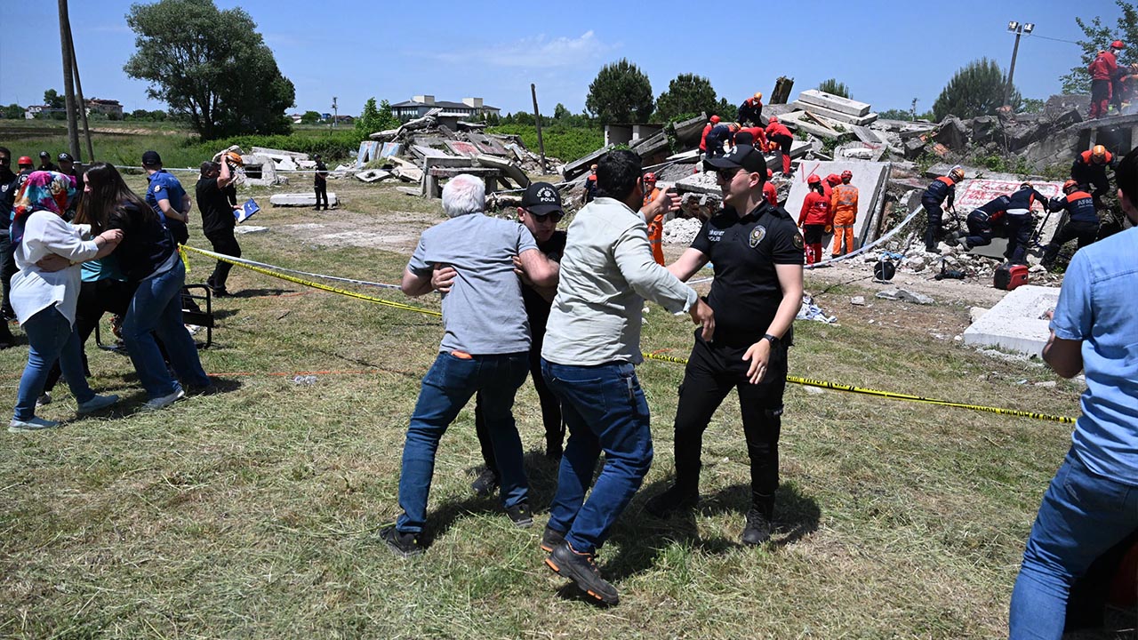 Yalova Kocaeli Marmara 13 Il Deprem Tatbikat Destek (6)