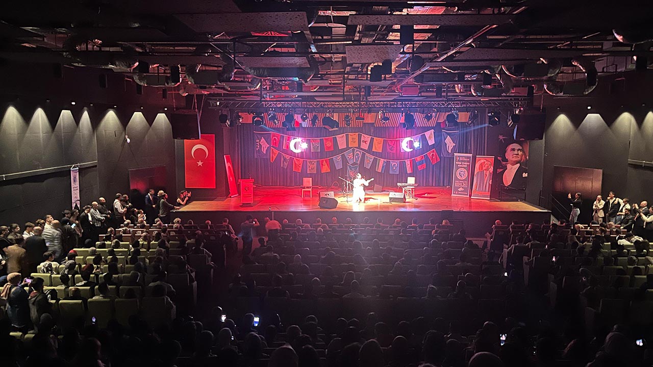 Yalova 3Mayis Turkcu Gun Konser (4)