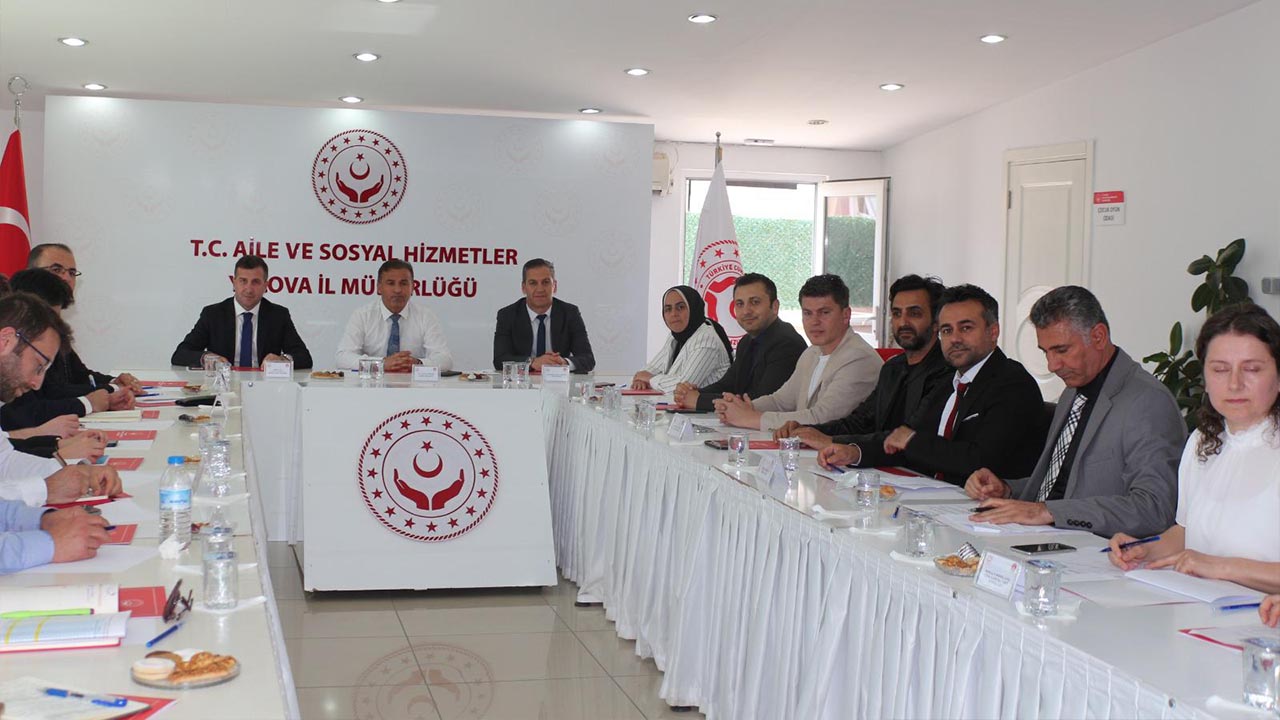 Yalova Aile Sosyal Hizmetler Baskanlik Roman Vatandas Eylem Plan Toplanti (2)