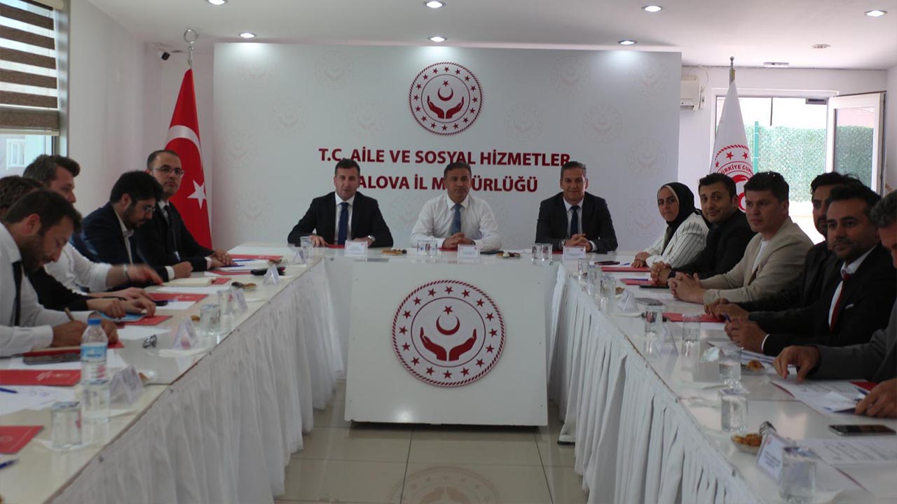 Yalova Aile Sosyal Hizmetler Baskanlik Roman Vatandas Eylem Plan Toplanti (4)