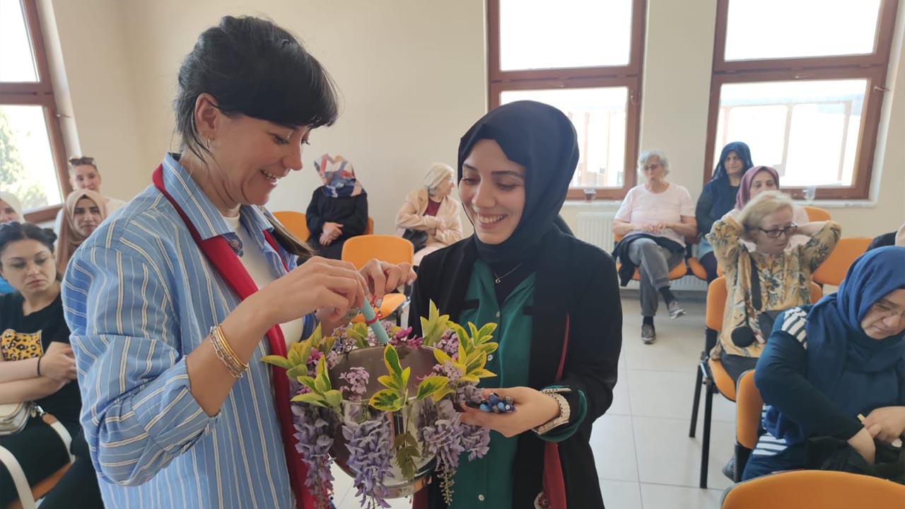 Yalova Aile Sosyal Hizmetler Il Mudurluk Adem Sodam Kursiyer Hidirrellez (3)