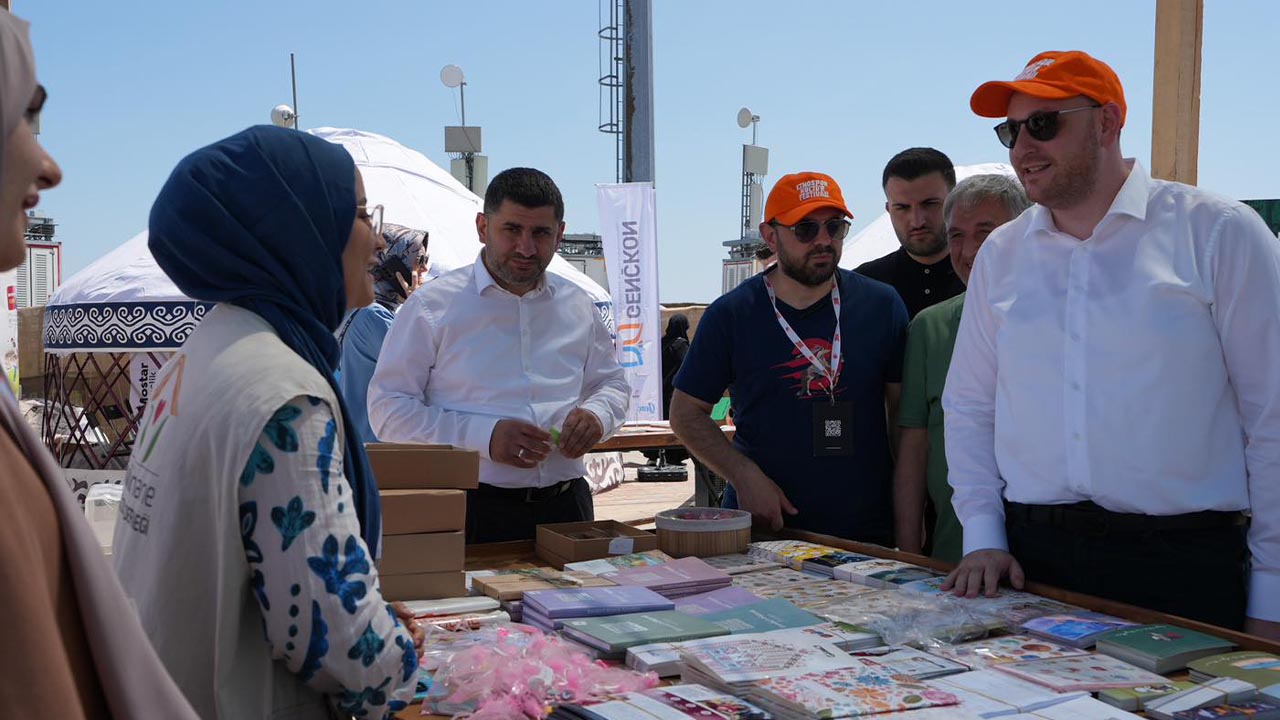 Yalova Ak Parti Vekil Mkyk Teskilast Baskan Istanbul Ataturk Havalimani Etnospor Festival Katilim Cagri (1)