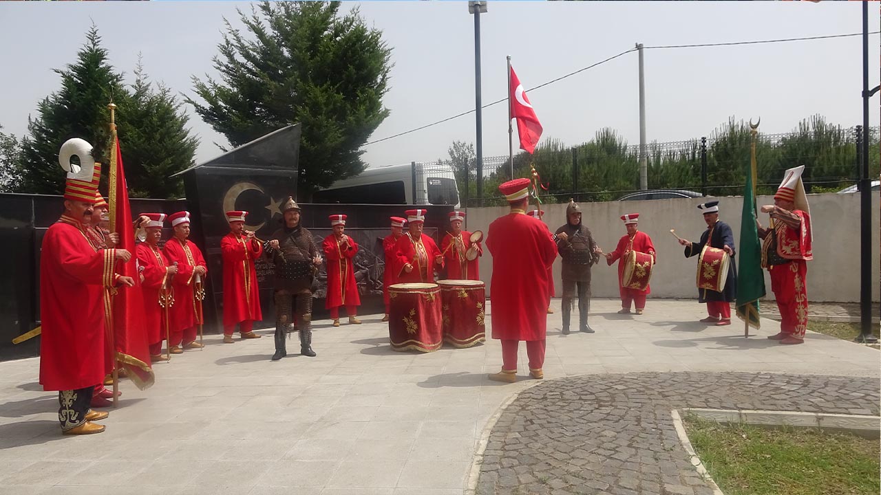 Yalova Akkoy Sehit Anma Toren (3)