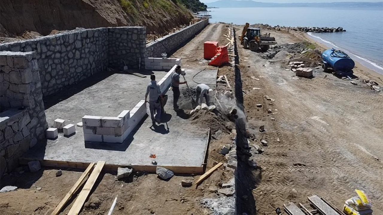 Yalova Armutlu Plaj Kadin Calisma (1)