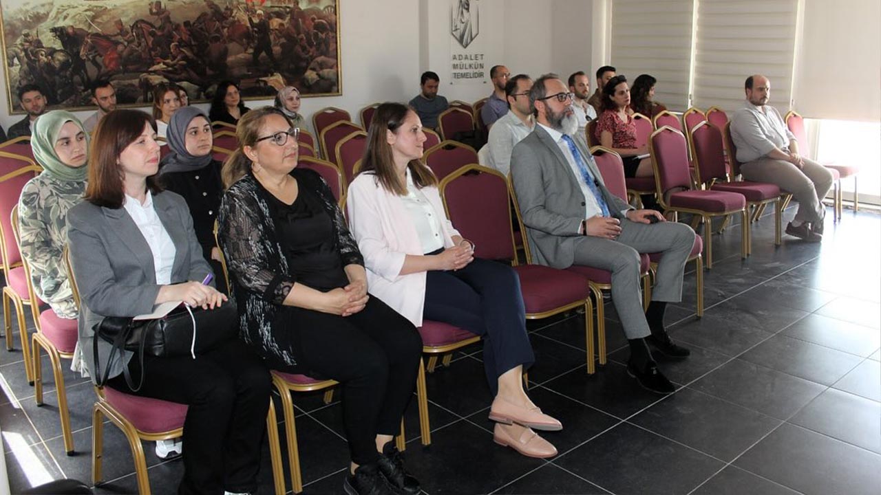 Yalova Baro Baskanlik Cocuk Meslek Ici Egitim Avukatlar (2)