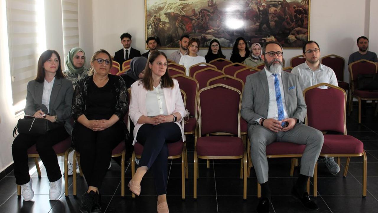 Yalova Baro Baskanlik Cocuk Meslek Ici Egitim Avukatlar (4)