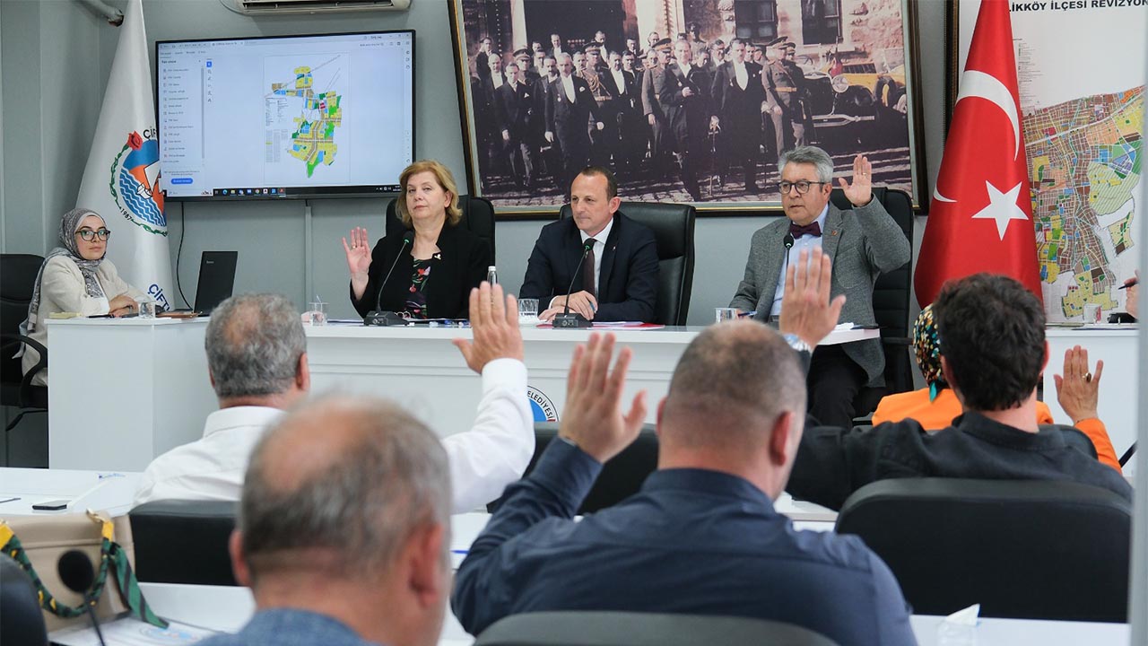 Yalova Belediye Meclis Mayis Ayi Imar Revizyon Volkan Konak (2)