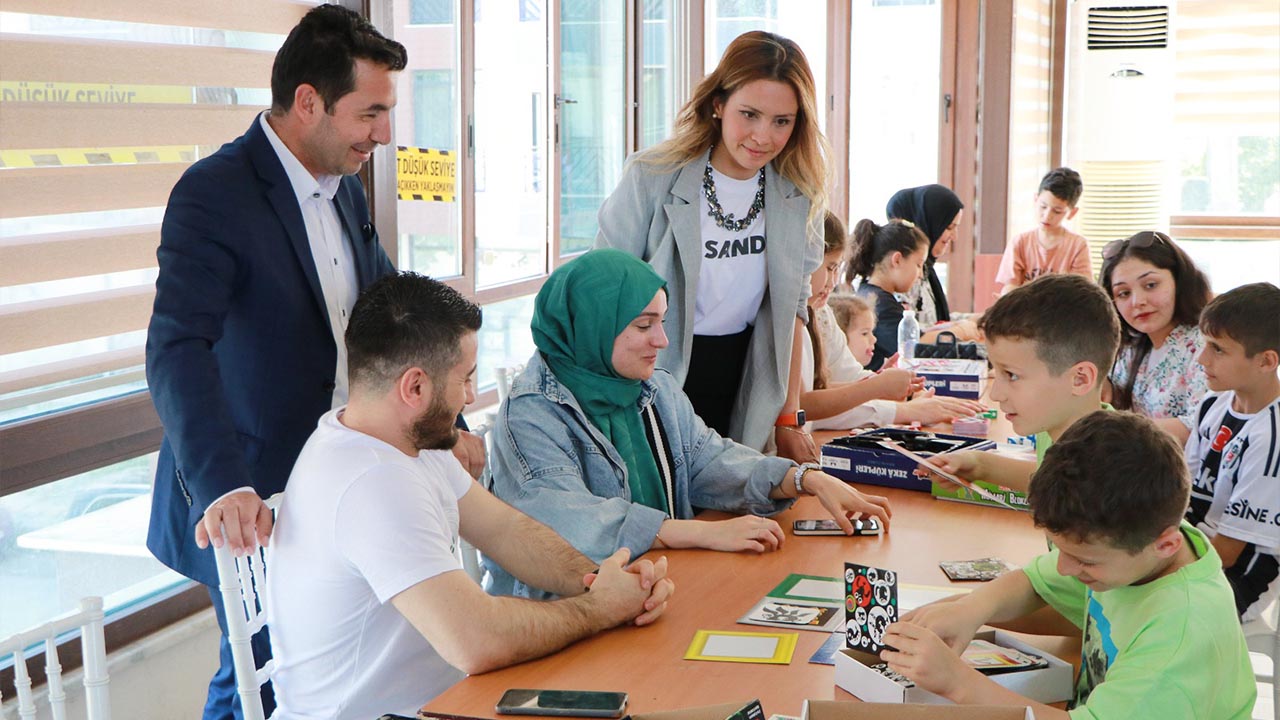 Yalova Ciftlikkoy Belediye Akil Zeka Kurs Ogrenciler Sertifika (2)