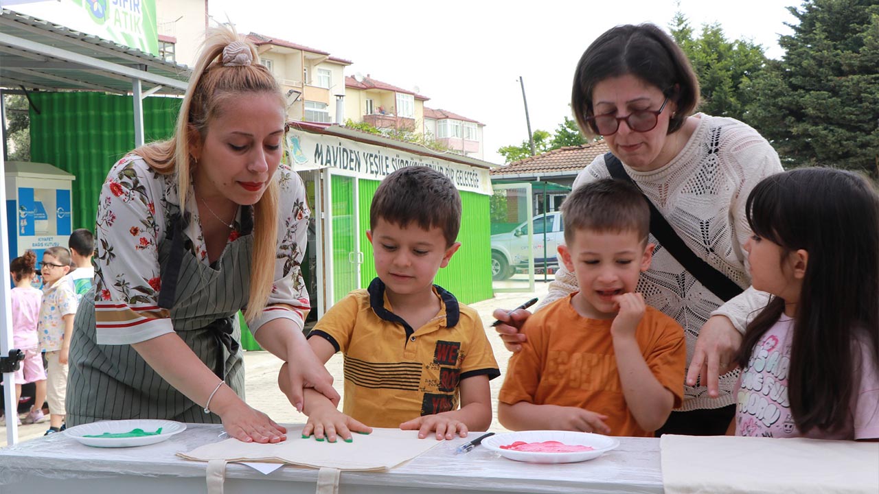 Yalova Ciftlikkoy Belediye Sifir Atik Merkez Ogrenciler (2)