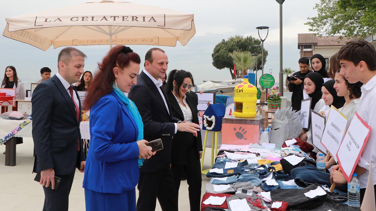 Yalova Ciftlikkoy Ilce Milli Egitim Mudurluk Belediye Baskan Lise Ogrenciler Geri Donusum Proje (4)