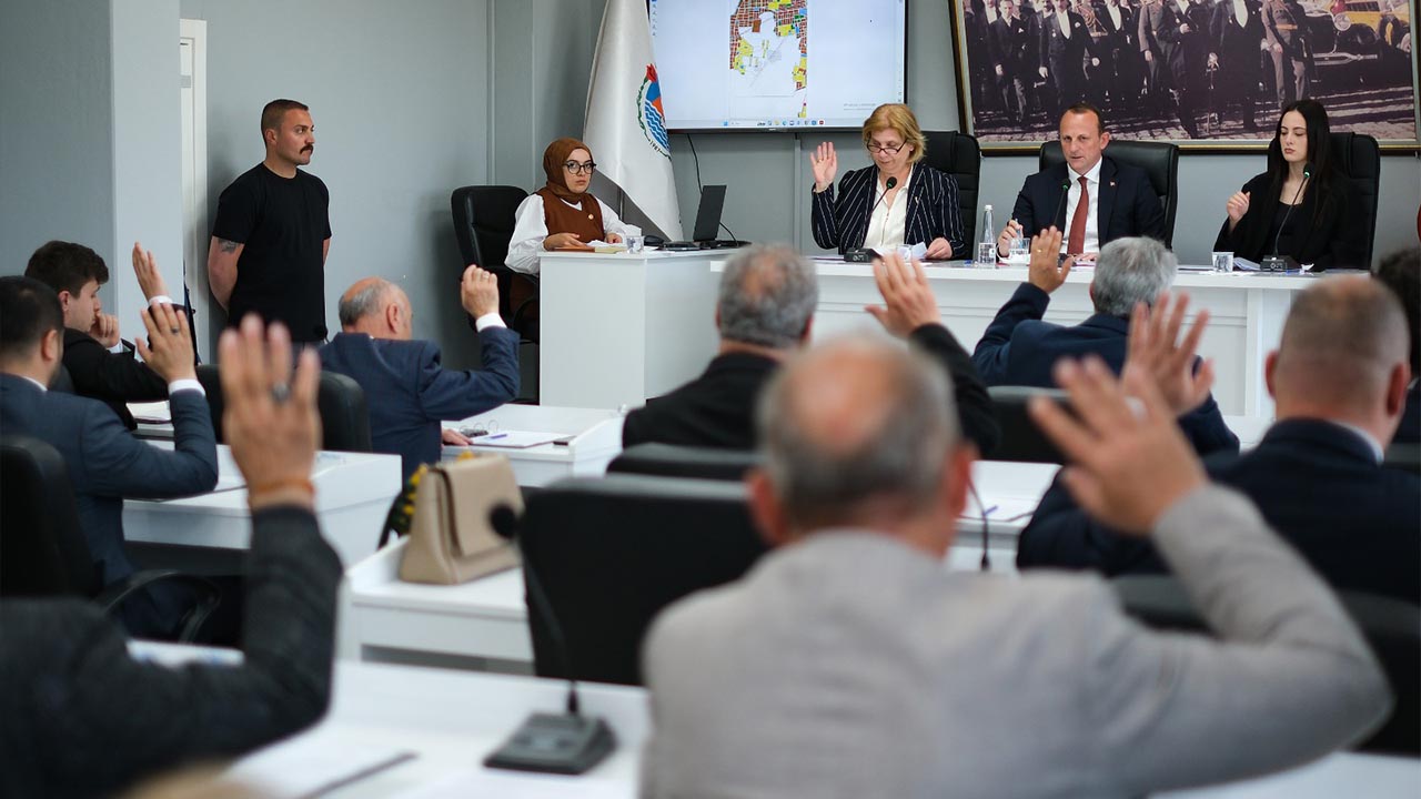 Yalova Ciftlikoy Belediye Mayis Ayi Olagan Toplanti Hayvan Pasaport Ucret (2)