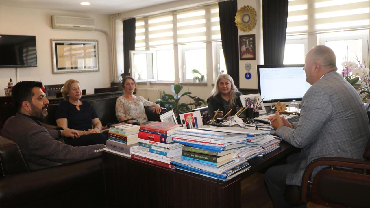 Yalova Cinarcik Belediye Baskan Vatandas Ziyaret Agirlama (2)