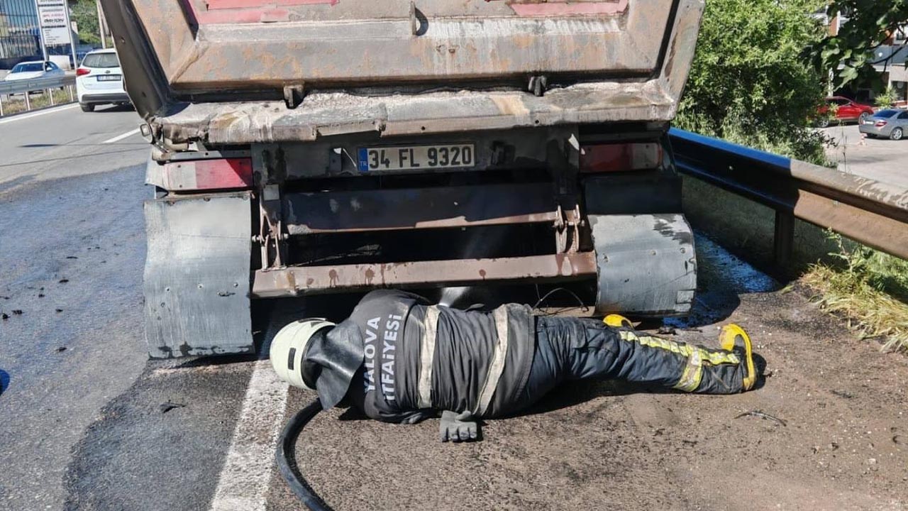 Yalova Dortyol Kamyon Teker Alev Itfaiye Sondurme (2)