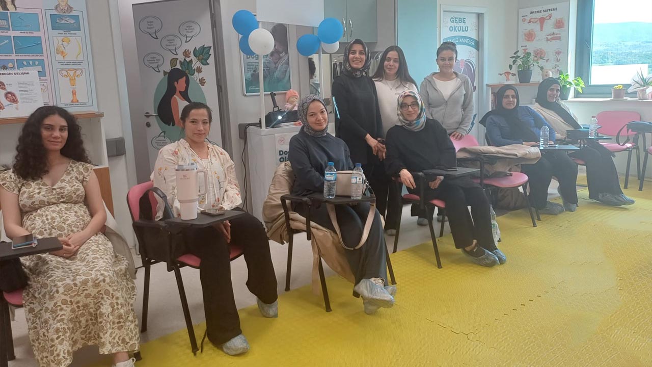 Yalova Egitim Arastirma Hastane Anne Aday Gebe Okul Egitim (1)