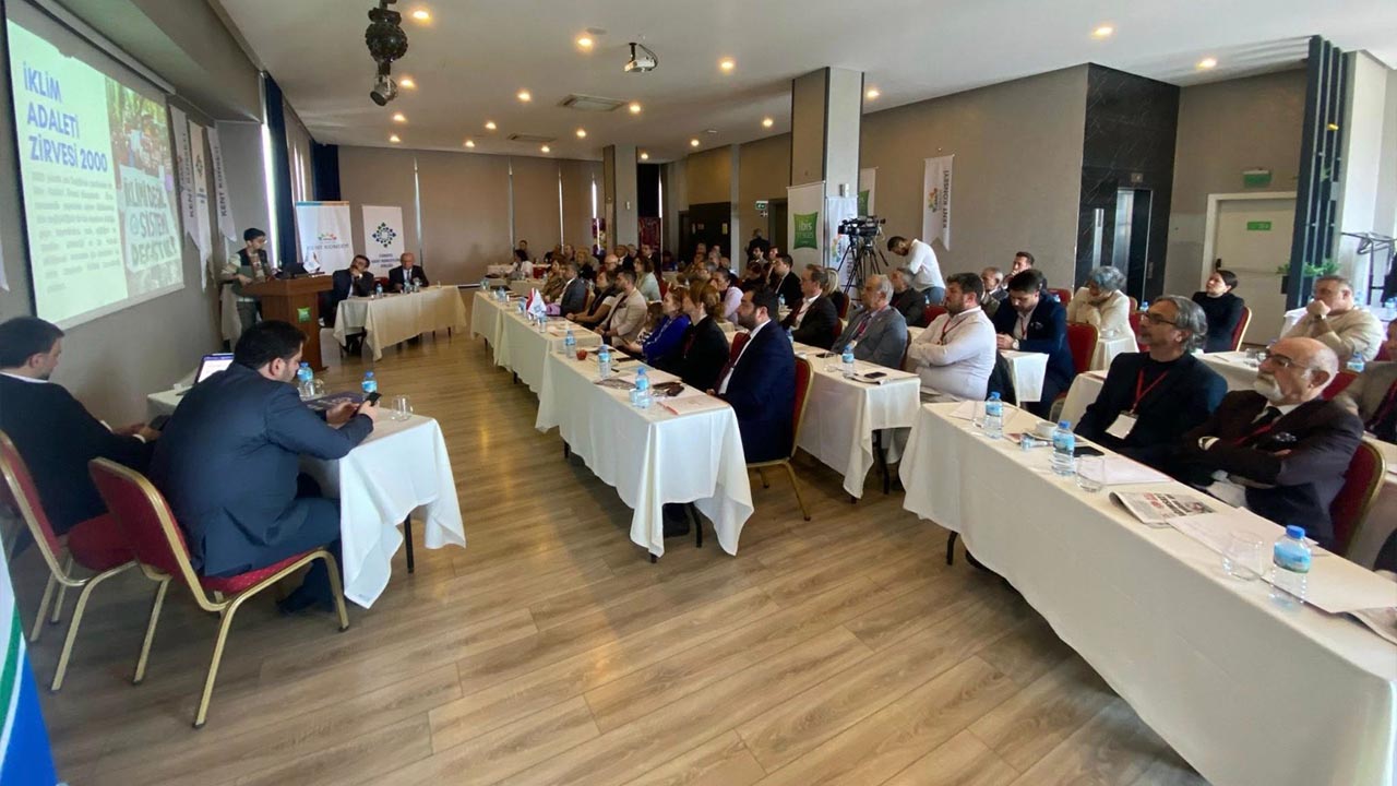 Yalova Il Genel Meclis Baskan Turkiye Kent Koneyleri Izmir Bornova Ege Toplanti (2)