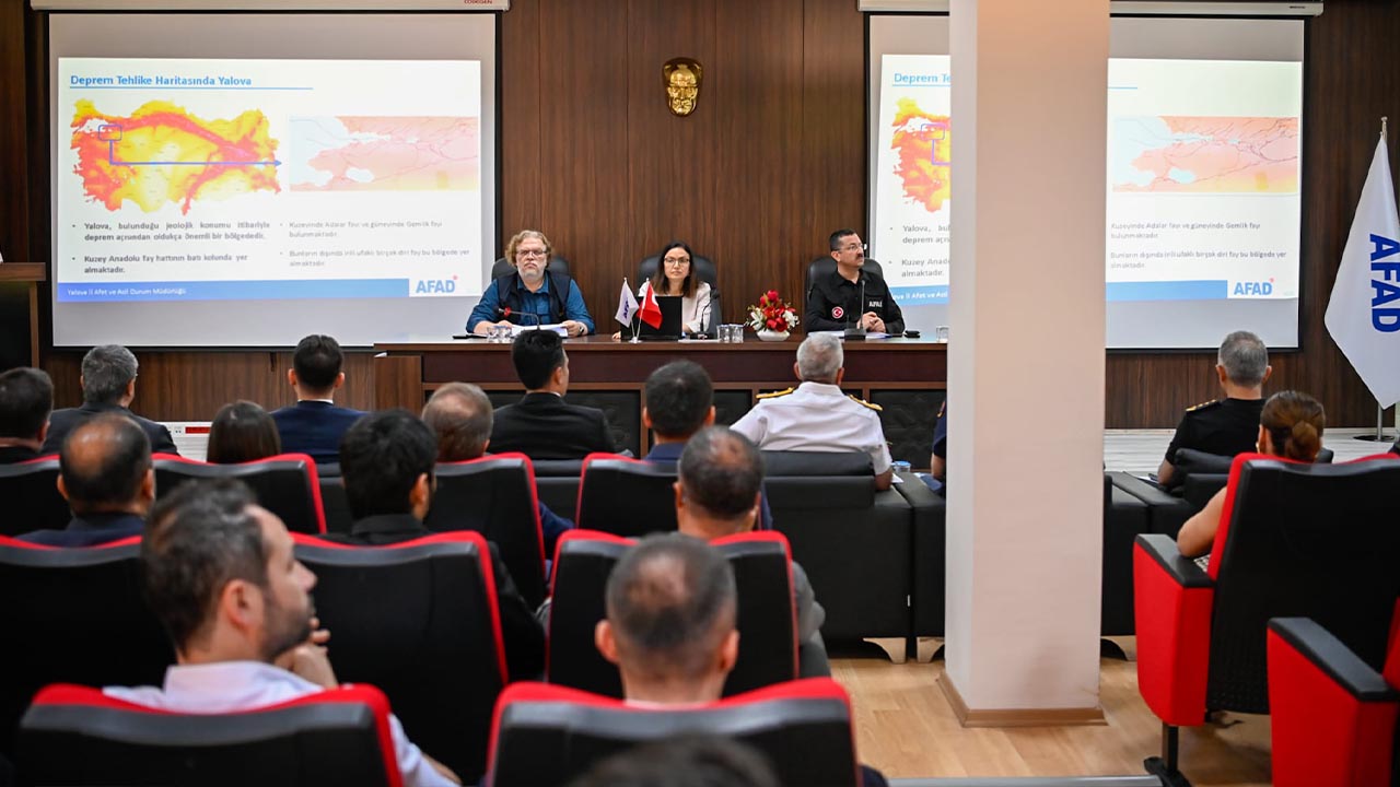 Yalova Irap Afad Vali Kurum Temsilci Toplanti (2)