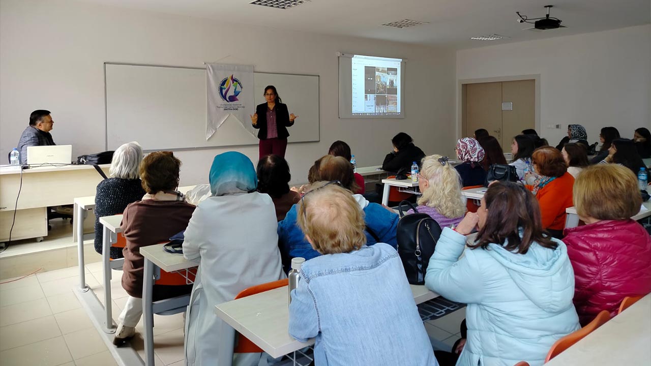 Yalova Katfa Der Cinarcil Univerite Meslek Yukselokul Ogrenci Bulusma (1)
