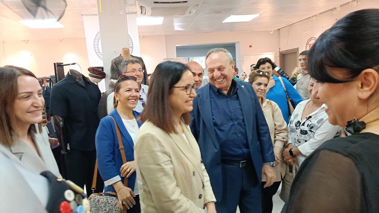 Yalova Kent Konsey Baskan Kadin Meclis Adem Sodam Sergi Katilim (2)