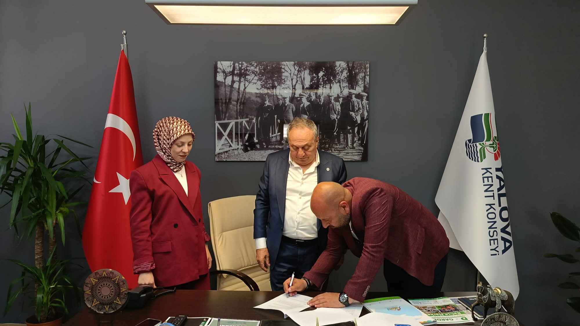 Yalova Kent Konseyi Protokol Imza Calisan Haber (3)