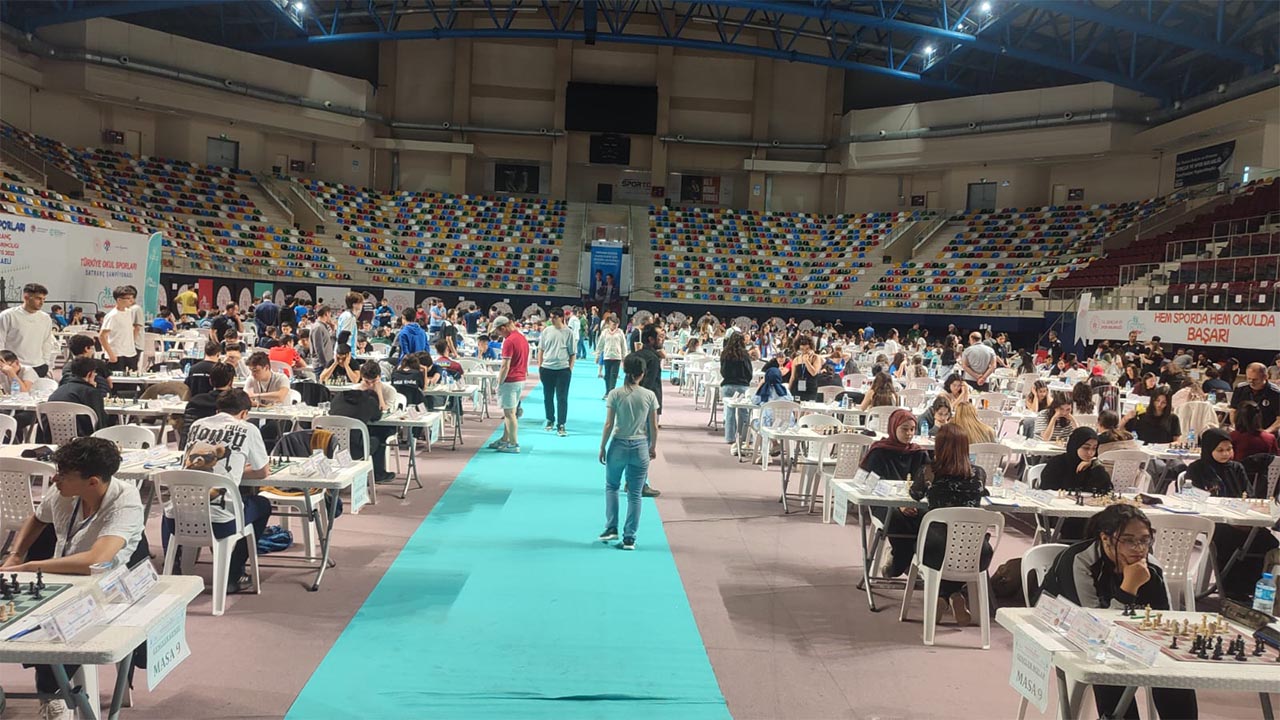 Yalova Kocaeli Turkiye Okul Sporlari Satranc Sampiyona Uzmanlar Kolej Basari (2)