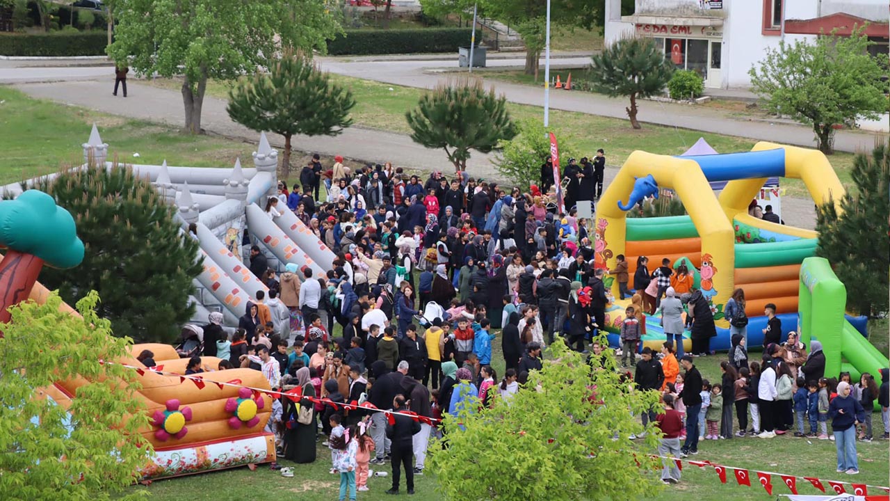 Yalova Subasi Belediye Baskan Belde Cocuklar Etkinlik (2)
