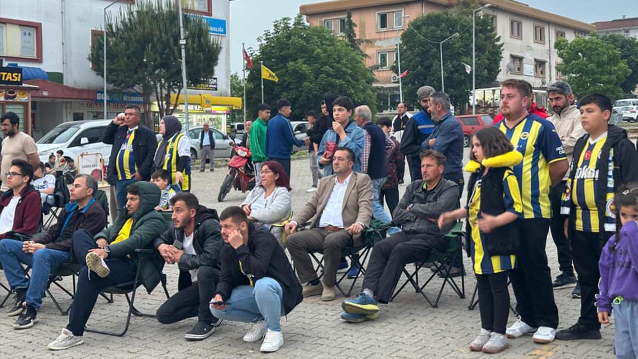 Yalova Subasi Fenerbahce Sampiyon Basketbol (4)