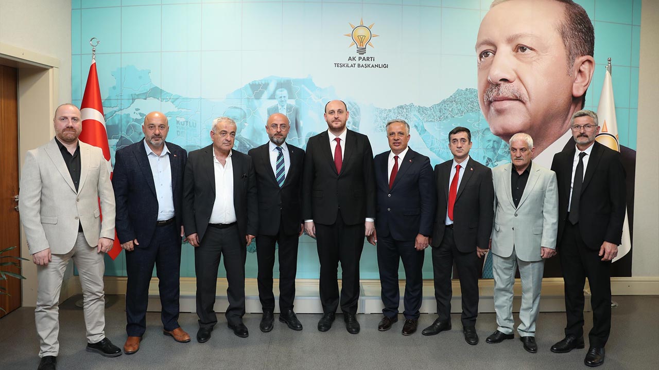 Yalova Termal Belediye Baskan Heyet Ankara Vekil Teskilat Baskani Ziyaret Gorusme (5)