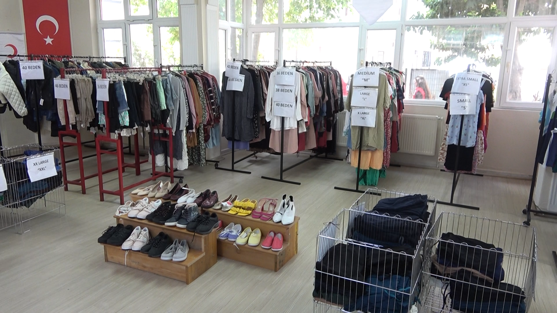 Yalova Turk Kizilay Sube Ucretsiz Magaza Acilis (3)